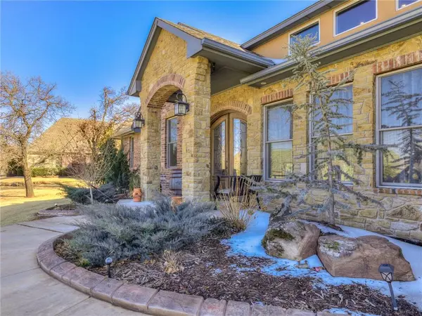 1020 Ascot, Edmond, OK 73034