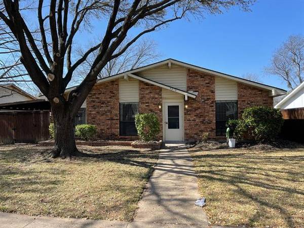 5216 Fisher Drive, The Colony, TX 75056