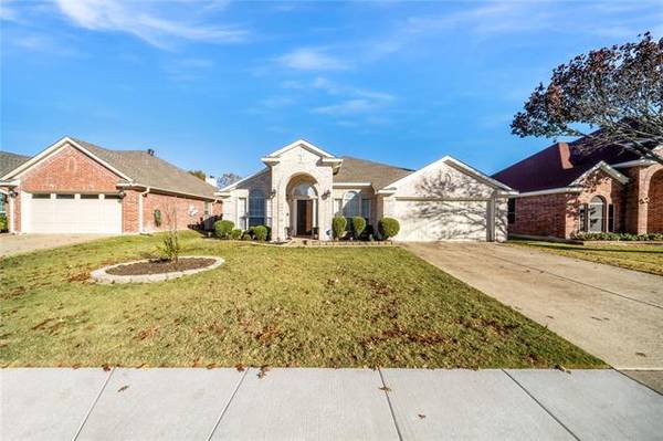 4512 Harpers Ferry Drive,  Grand Prairie,  TX 75052