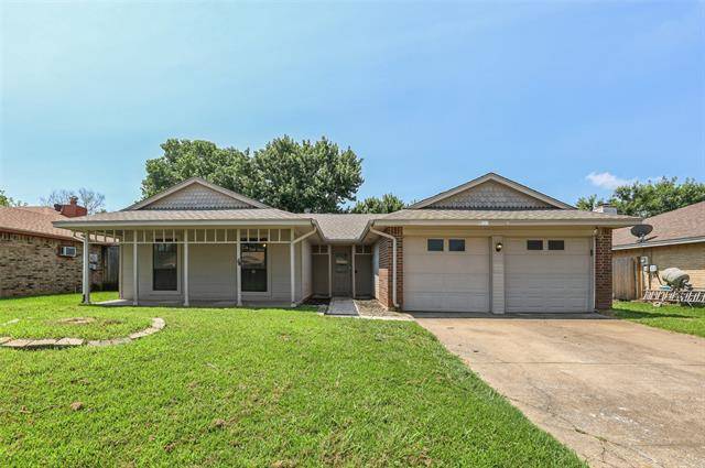 2661 Berkshire Lane, Grand Prairie, TX 75052