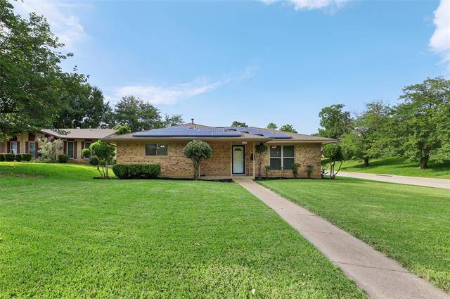 1402 Paris Drive, Grand Prairie, TX 75050