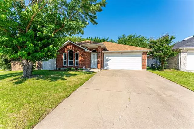 3169 Walingford Drive, Grand Prairie, TX 75052