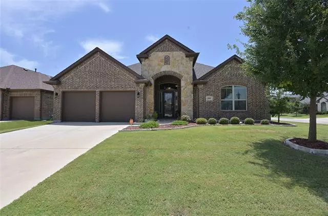 2963 Geneva Drive, Grand Prairie, TX 75054