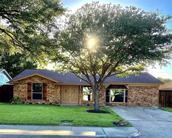 1806 Acosta Street, Grand Prairie, TX 75051