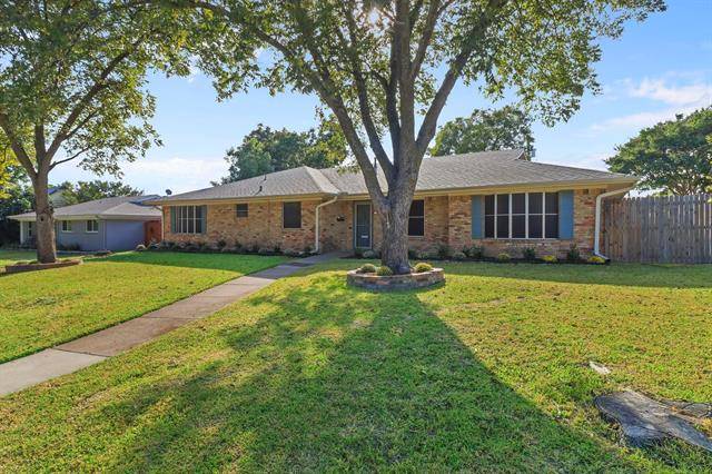 1305 14th Street, Grand Prairie, TX 75050