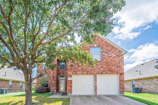 1339 Lake Forest Drive, Grand Prairie, TX 75052