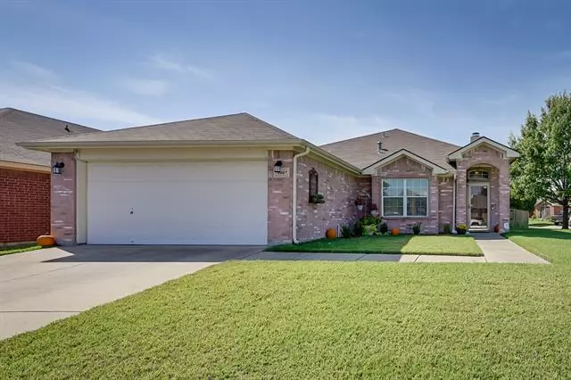 1007 Maria Drive, Grand Prairie, TX 75052