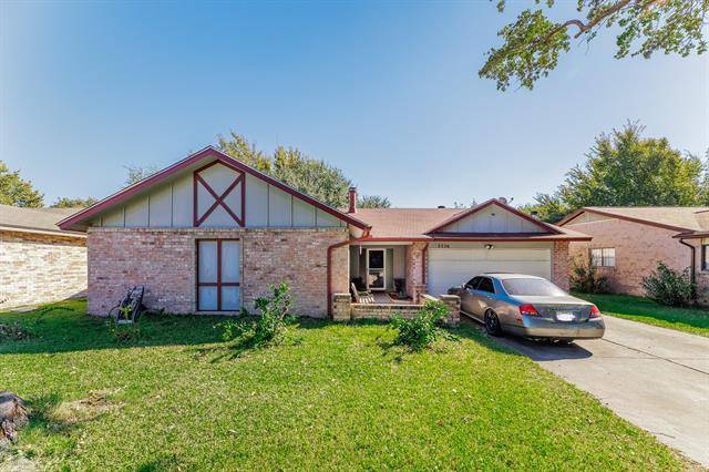 2326 Sheriff Drive, Grand Prairie, TX 75051