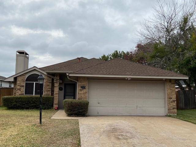 3747 Oak Meadow Drive, Grand Prairie, TX 75052