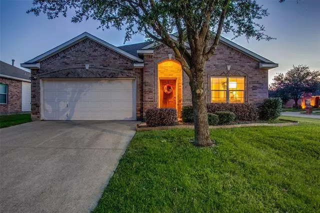 Grand Prairie, TX 75052,5815 Midnight Lane