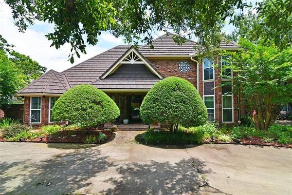 1526 7th Street,  Grand Prairie,  TX 75050