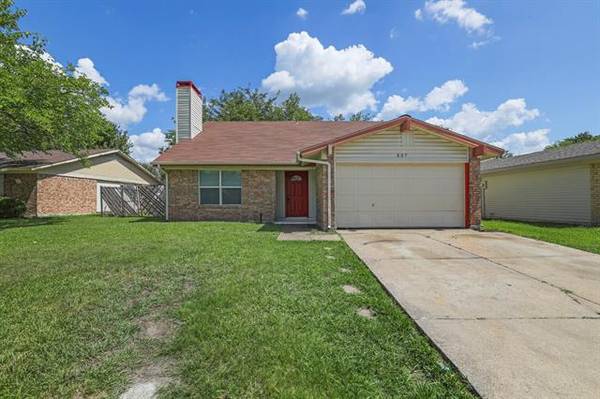 337 E Springdale Lane, Grand Prairie, TX 75052