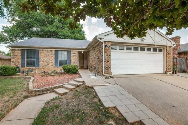 3510 Post Oak Drive, Grand Prairie, TX 75050