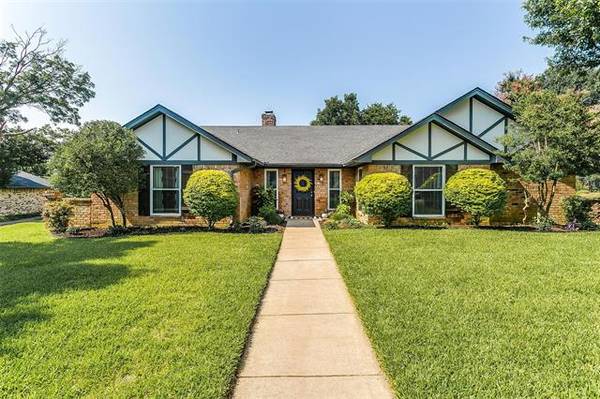 2429 Postbridge Road,  Grand Prairie,  TX 75050