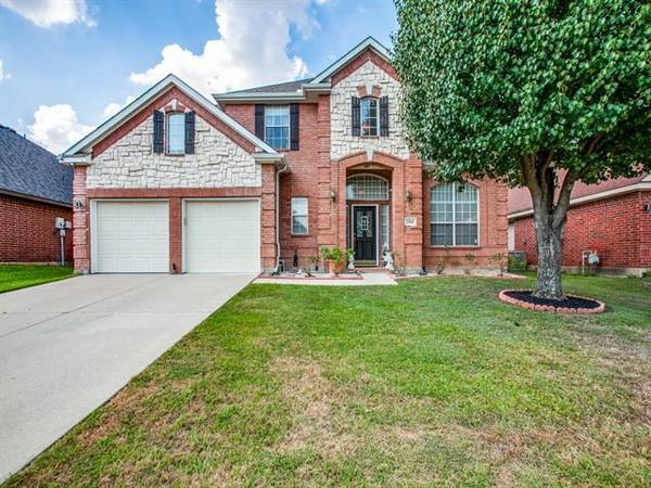 2816 Rolling Hills Lane, Grand Prairie, TX 75052