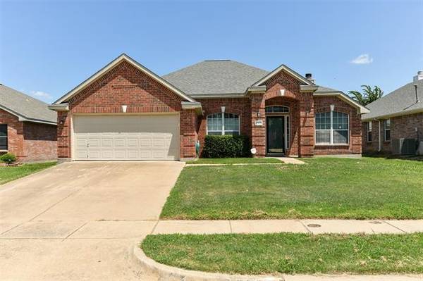 3404 Canyon Road, Grand Prairie, TX 75052