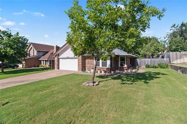 4365 Ashley Lane, Grand Prairie, TX 75052