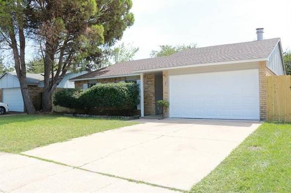 1405 California Trail, Grand Prairie, TX 75052