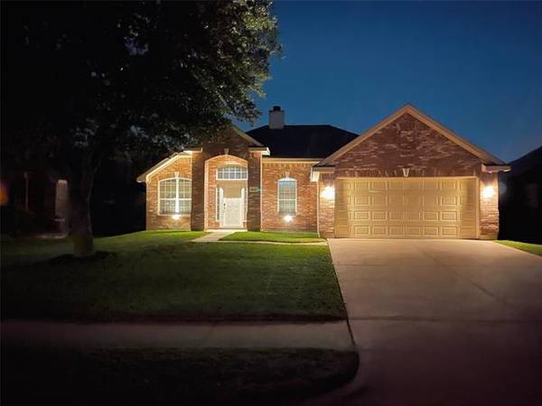 3423 Jasper Drive, Grand Prairie, TX 75052