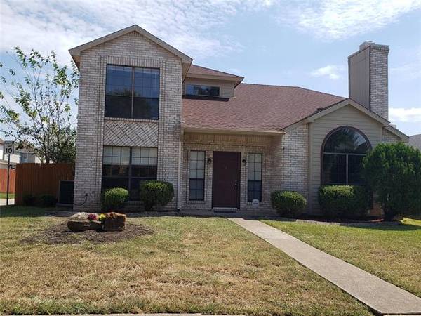 4318 Largo Drive, Grand Prairie, TX 75052