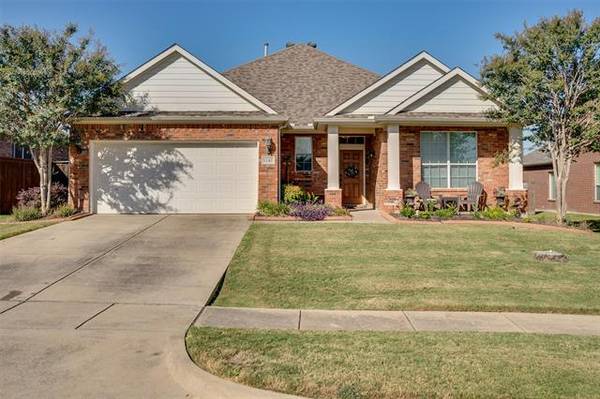 1747 Hidden Brook Drive, Grand Prairie, TX 75050