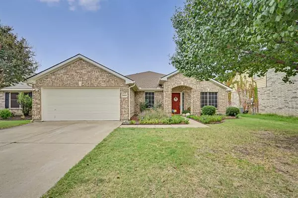 Grand Prairie, TX 75052,2443 Ranchview Drive