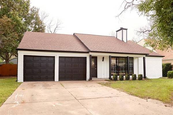 2633 Winslow Drive, Grand Prairie, TX 75052