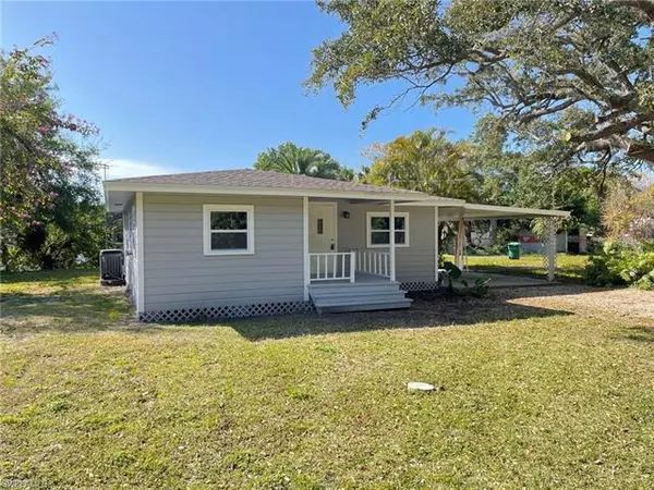 Punta Gorda, FL 33950,513 Oliphant LN