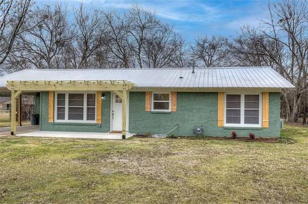 1007 Alabama Street, Sulphur Springs, TX 75482