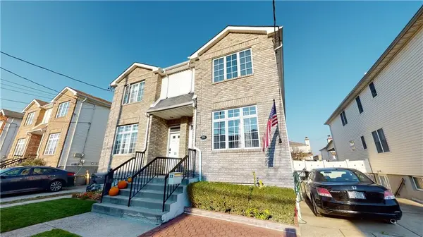 35 Bergen Beach PL, Brooklyn, NY 11234