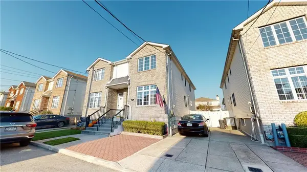 35 Bergen Beach PL, Brooklyn, NY 11234