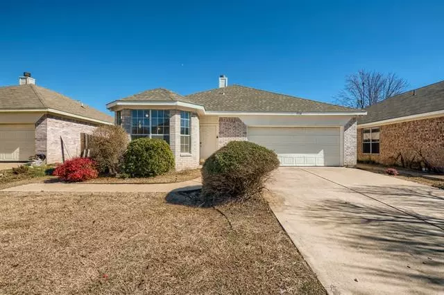 7116 Park Creek Circle W, Fort Worth, TX 76137