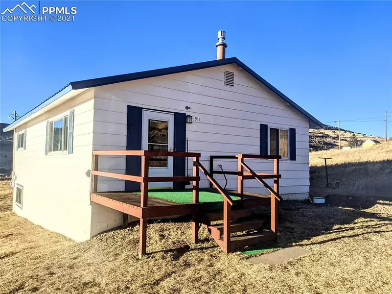 911 Independence AVE, Goldfield, CO 80860