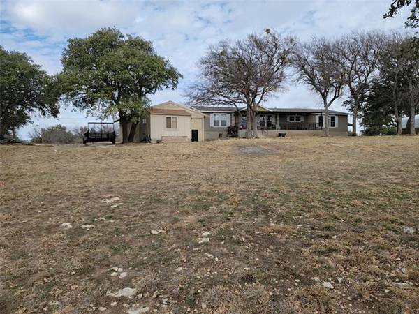 137 Old Lane, Brownwood, TX 76801