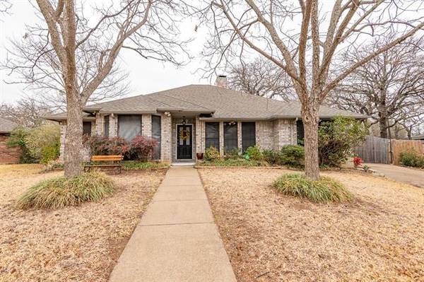 2100 Preakness Court, Arlington, TX 76017