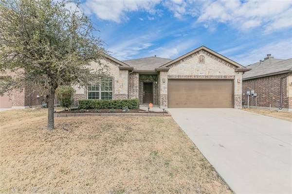 1821 Potrillo Lane, Fort Worth, TX 76131