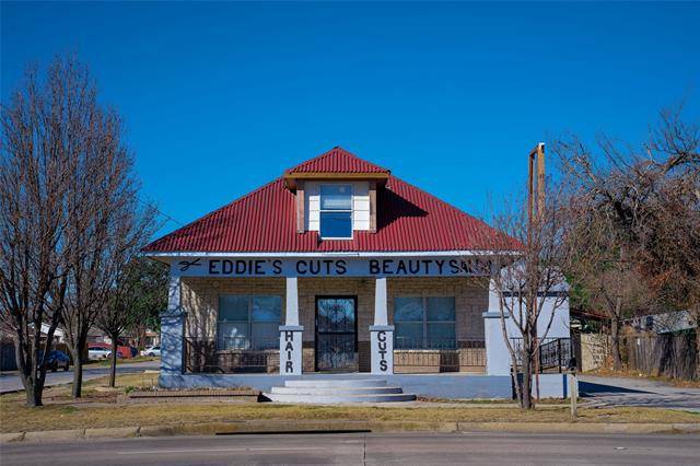 2211 N Beach Street, Haltom City, TX 76111