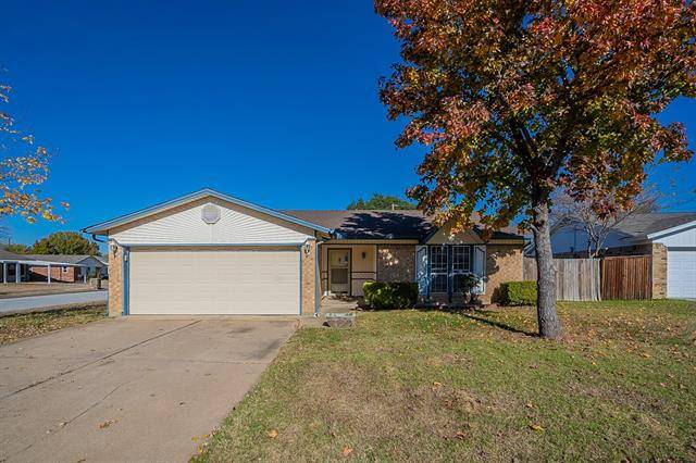 6501 Dustin Court, Watauga, TX 76148