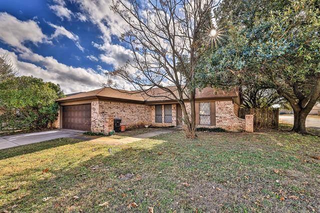 3217 Highlawn Terrace, Fort Worth, TX 76133