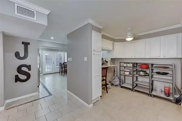 Fort Worth, TX 76112,739 Oakwood Trail