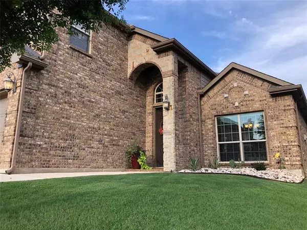 9508 Brittlebrush Trail, Fort Worth, TX 76177