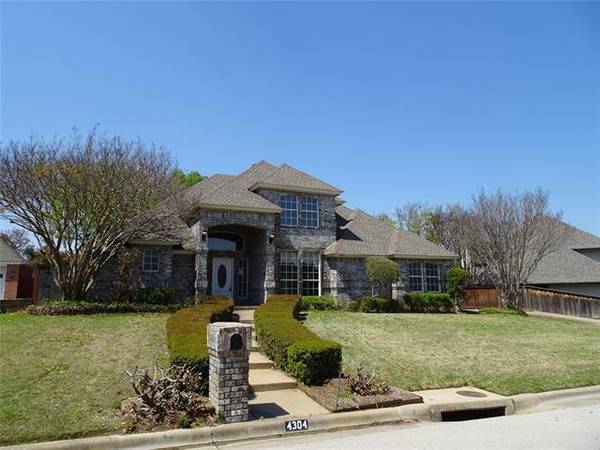 4304 Green Meadow Street E, Colleyville, TX 76034