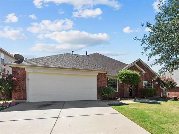 502 Dover Park Trail, Mansfield, TX 76063