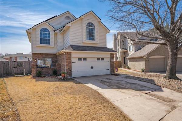 3821 Branch Hollow Circle, Carrollton, TX 75007