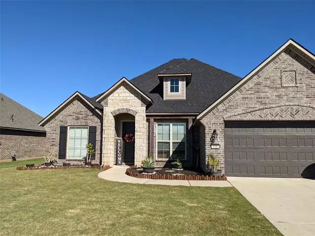 608 Labarre Lane, Bossier City, LA 71111