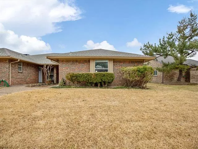 Plano, TX 75075,3004 Townbluff Drive