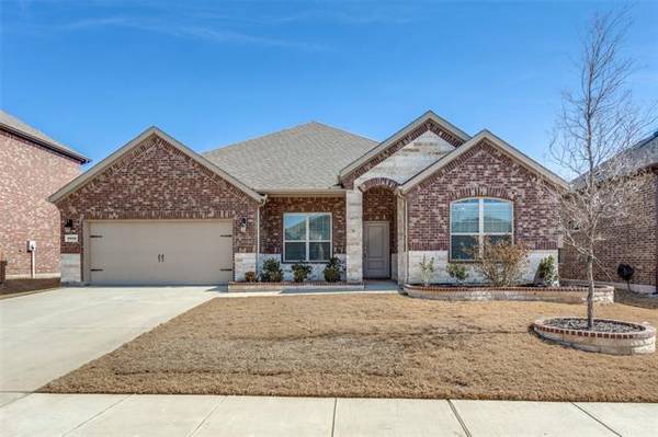 2832 Half Moon Road, Aubrey, TX 76227