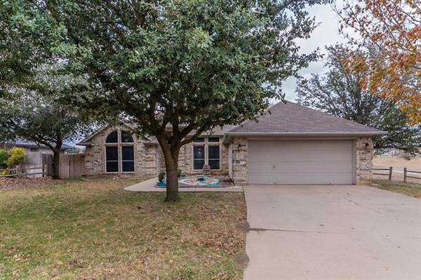 317 Roundrock Loop N, Saginaw, TX 76179