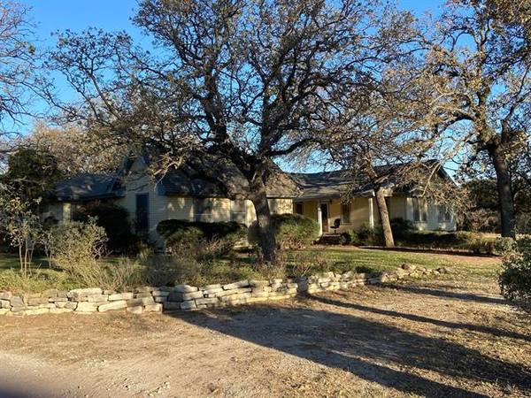 500 County Road 454, De Leon, TX 76444