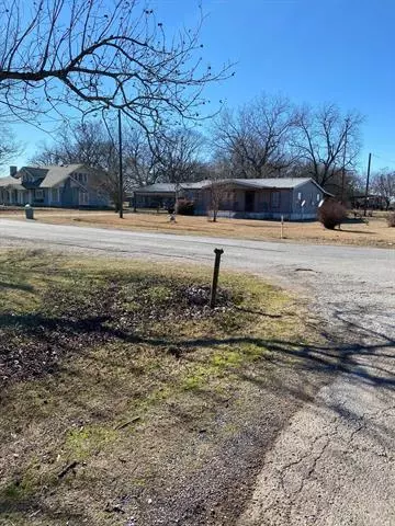 405 N Main Street, Dodd City, TX 75438